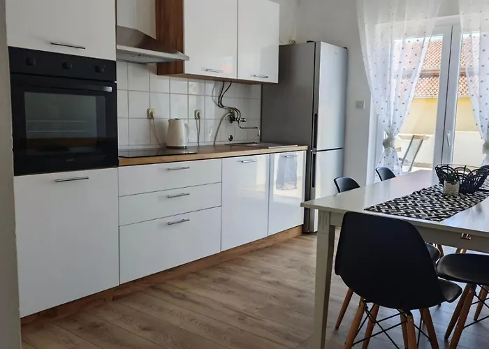 Апартаменты Slavica Биоград-на-Мору